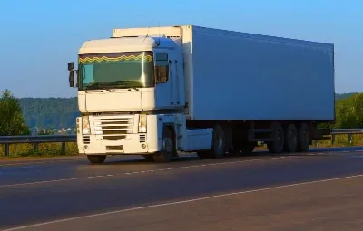 İzmir ile Demirci Arası Öğrenci Eşyası Taşıma